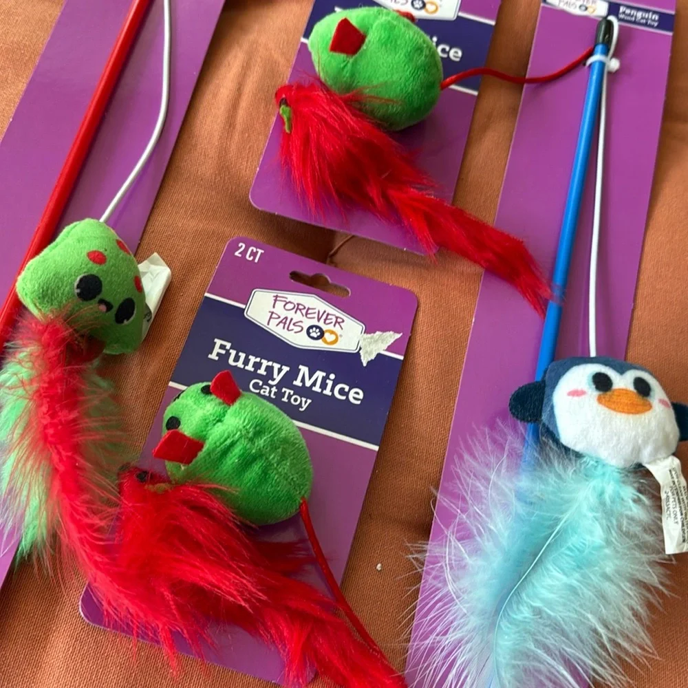 New Set/4 Cat Toys